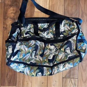 LeSportsac jungle print large deluxe weekender